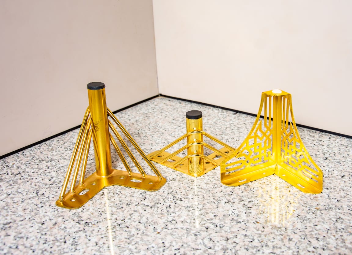 Pieds Décoratifs Modèle 1